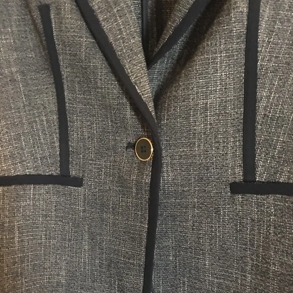 Host Pick: TOMMY HILFIGER Single Button Navy Blazer – Size 8 - Picture 2 of 7